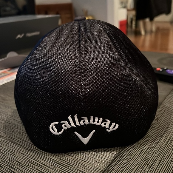 Black KPMG hat - Picture 3 of 3